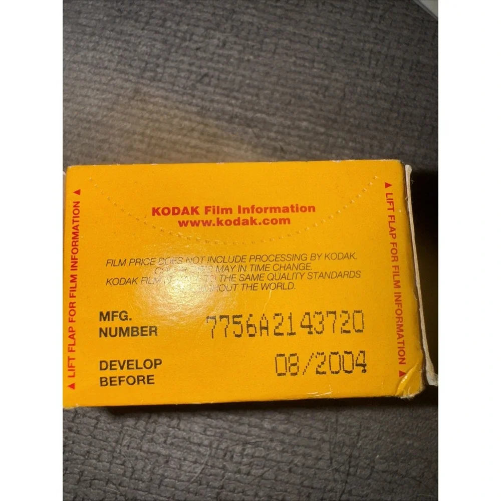 NOS Kodak Gold 200‎ Speed 35MM Film Color Print 24 Exposure Expired 8/04